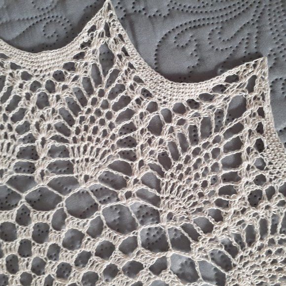 Light grey doily-handmade - Picture 4 of 9